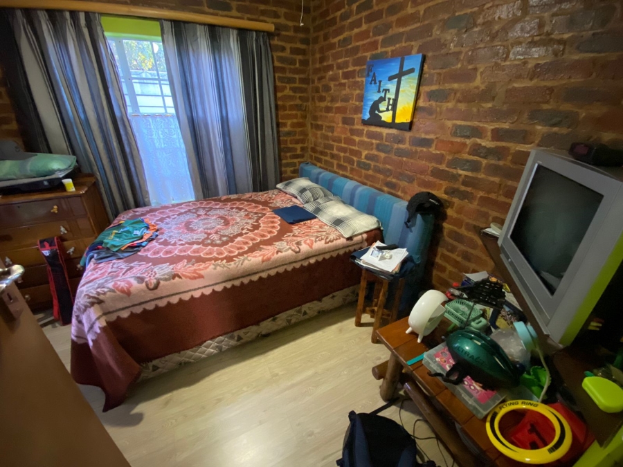 8 Bedroom Property for Sale in Baillie Park North West